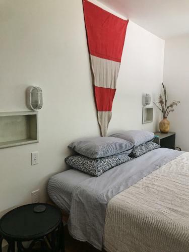 Cottage By The Sea: Pagnotto Shellback House