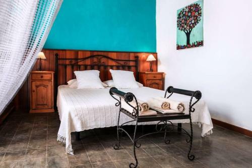 Hist�rica Villa Con Molino de Viento