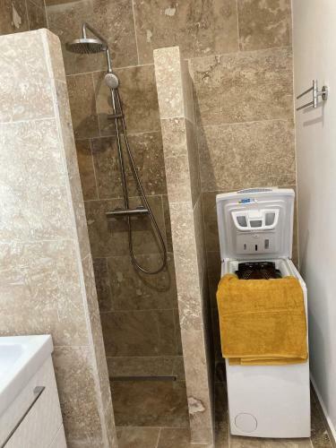 Apartamento Charmant Studio Dans Villa - Parking - Jardin