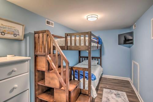 Resort Townhome With Pool Access On Golf Course