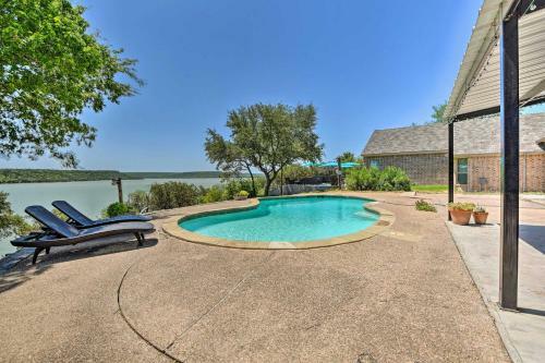 Spacious Palo Pinto Home Private Dock And Pool