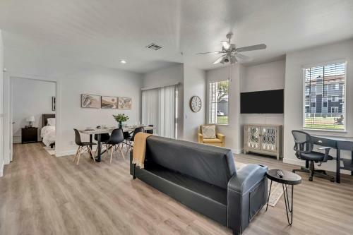 Apartamento Gorgeous Ground Floor Unit W Attached Garage