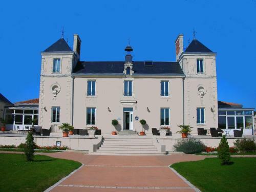 Hotel Chateau De La Sebrandi�re