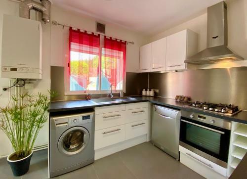 Maison Calme - Proche Plage - Terrasse Privative & Parking Gratuit
