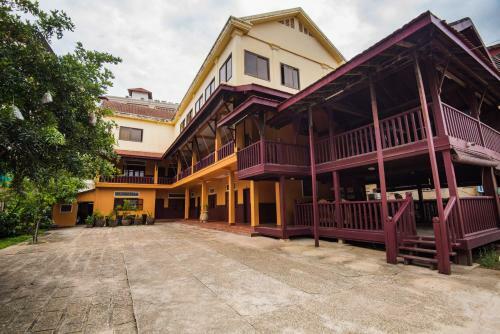 Bed & Breakfast Heng Long Villa