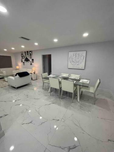 Amazing, One Of A Kind 3/2 Home