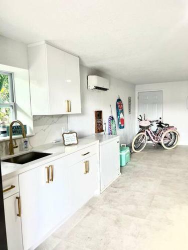 Casa Del Mar With Dock & Ocean Access Key West