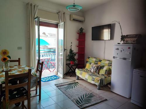 Apartamento Entire Flat In Giardini Naxos