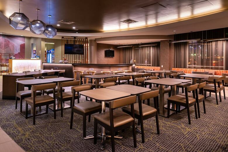 Hotel Springhill Suites By Marriott Pittsburgh North Shore