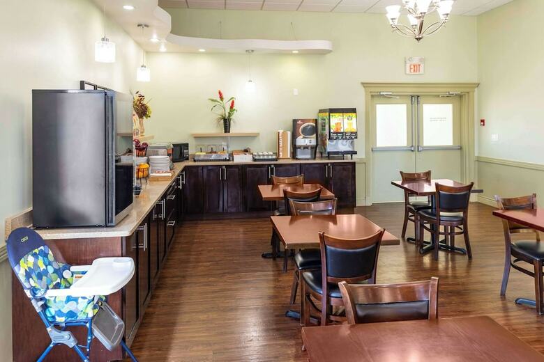 Hotel Days Inn & Suites Whitecourt