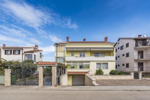 Alto Apartments