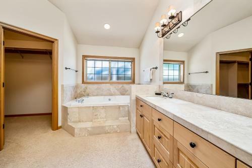 Luxury On Lassen