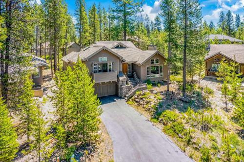 Luxury On Lassen
