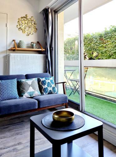 Apartamento Hyper Centre Gare Rer A � 400m. Paris 20 Min.