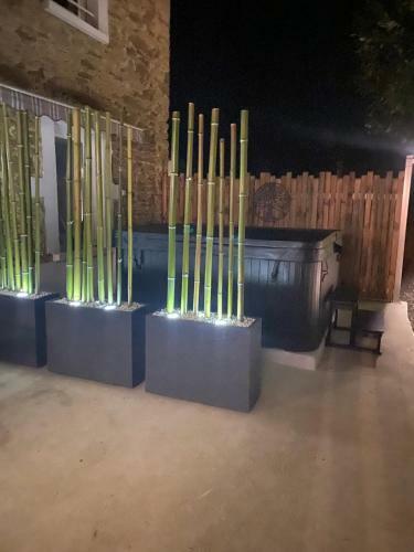 Hostal Les Chambres D'h�tes de La Croix Bleue