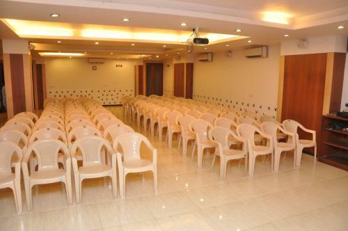 Hotel Rama Residency
