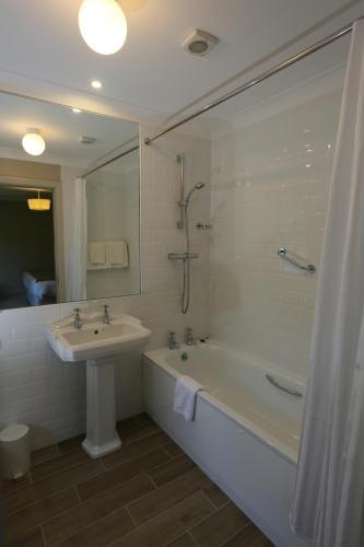Hostal Killiane Castle Country House & Farm