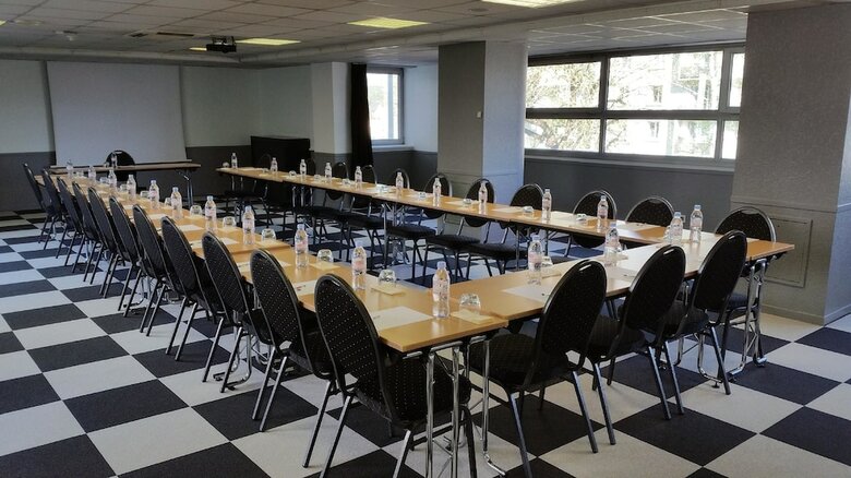Hotel Kyriad Tours St Pierre Des Corps Gare