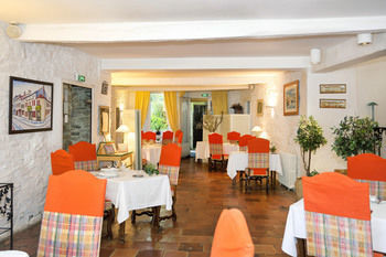 Hotel H�tel Restaurant Du Midi