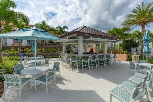 4 Bedrooms - 4,5 Bathrooms - Solara 8964 Ad