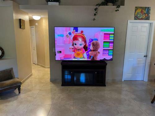 Beautiful Modern 3 Br House - Downtown Orlando