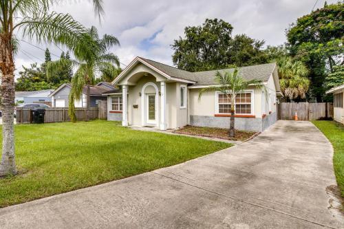 Orlando Home With Yard 8 Mi To Universal Studios!