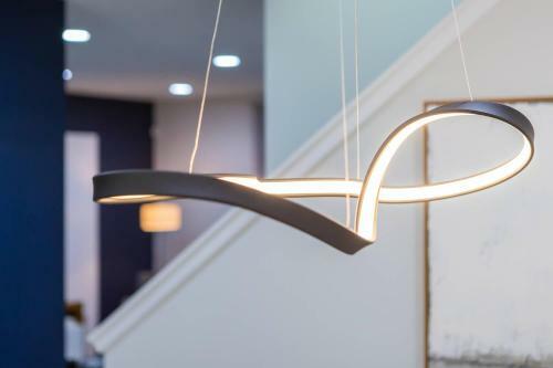 Comfy Modern House W Pool Perfect Location