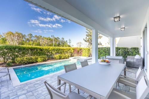 Comfy Modern House W Pool Perfect Location