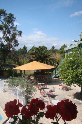 Hotel Tropic
