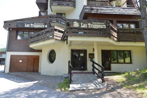 Hotel H�tel Les Trappeurs