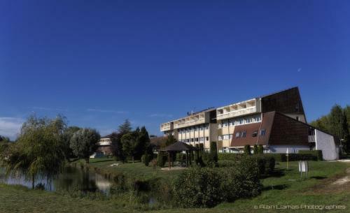 Hotel Du Lac La Mezelle