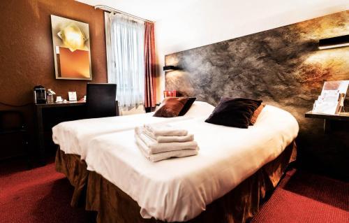 Logis Hotel Lons-le-saunier - Restaurant Le Grill