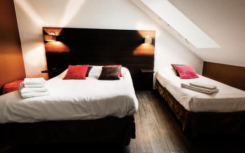 Logis Hotel Lons-le-saunier - Restaurant Le Grill