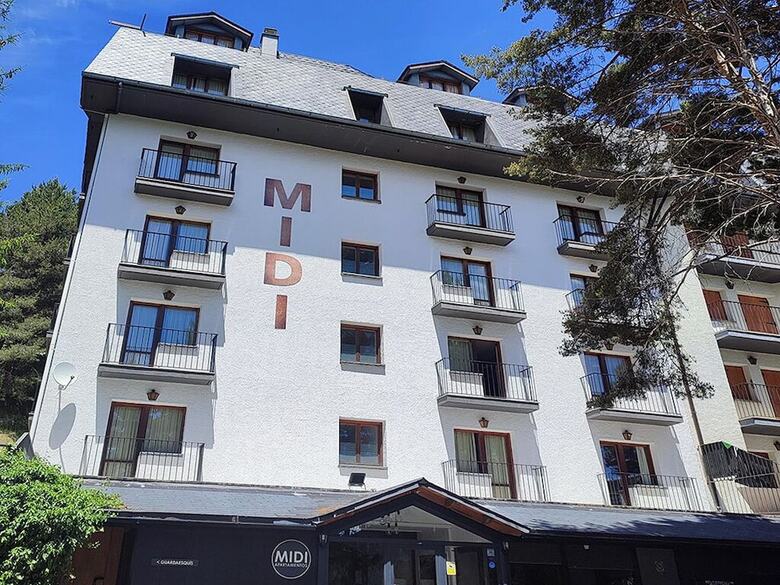 Aparthotel Midi 3000