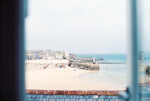 Hostal Trevose Harbour House