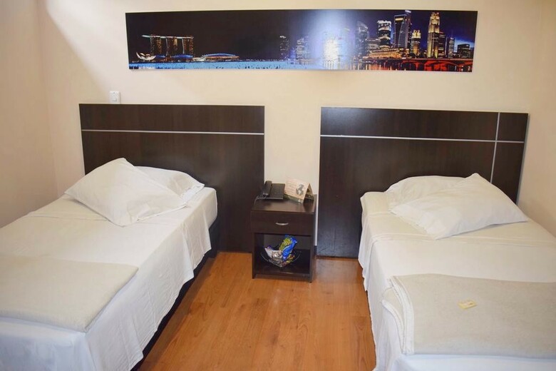 Hotel Platino Plaza