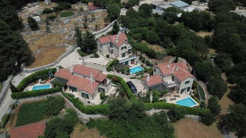 Villa Lu?i