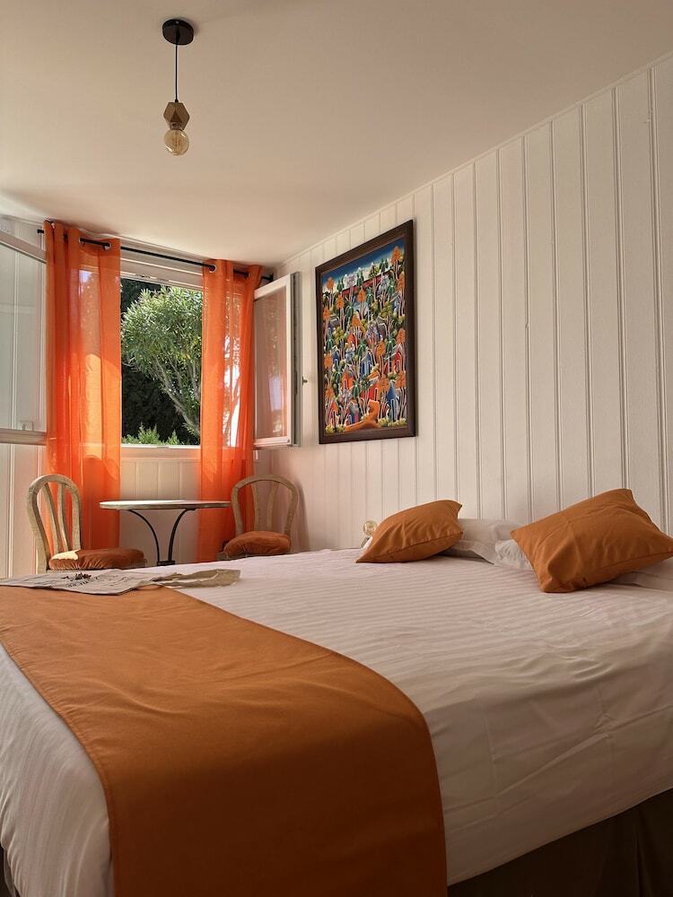 Hotel H�tel La Fianc�e Du Pirate