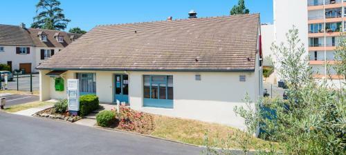 Hotel Campanile Melun Sud - Dammarie Les Lys