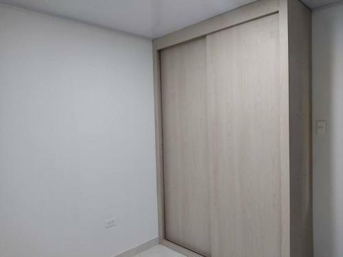 Hermoso Apartamento En Cove�as Con Piscina