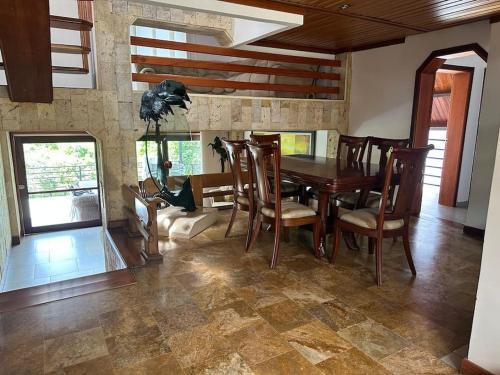 Casa Chalet En Lagos Del Cacique