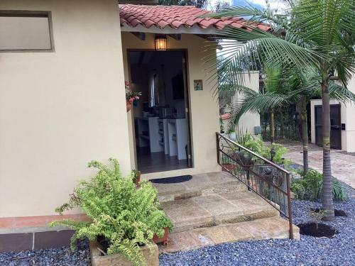 Villa Caba�a ?jard�n de Los �ngeles?