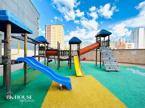 Moderno Apartamento Cerca de Medell�n
