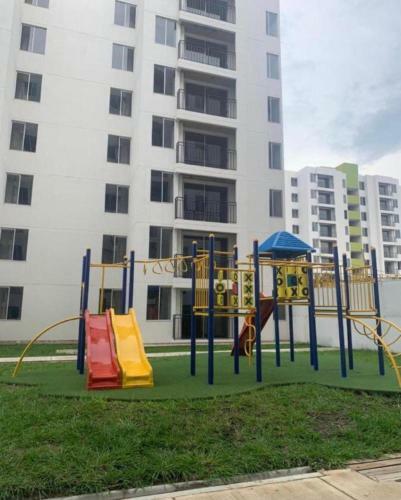 Apartamento Alojamiento Ricaurte Piso 6