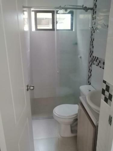 Hermoso Apartamento Con Piscina Y Cerca A Playa.