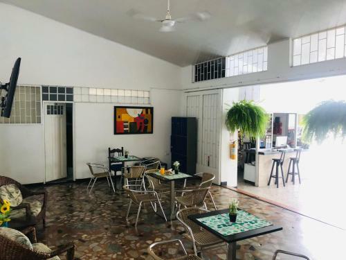 Hotel Maceo Melgar