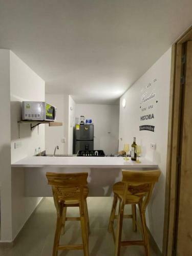 Apartamento Cerca Al Parque de Guatap� Y Malec�n