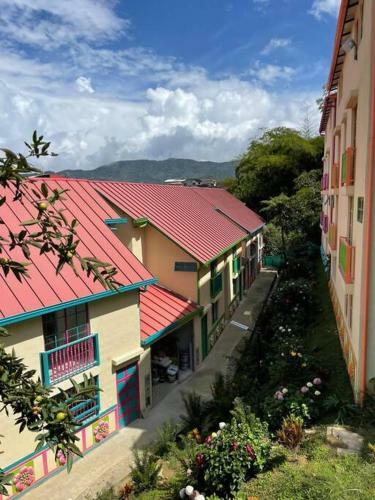Apartamento Cerca Al Parque de Guatap� Y Malec�n