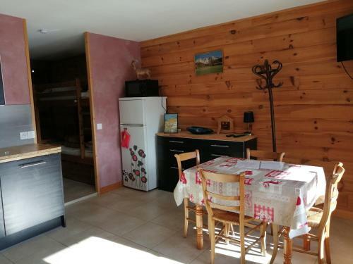 Apartamento Appartement Dans Chalet de Montagne