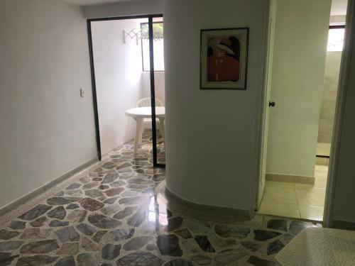 Apartamento C�modo , C�ntrico Y Bien Ubicado 302
